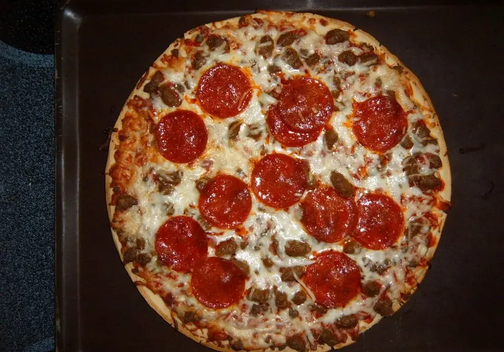 Ile piec pizza Guseppe, aby uniknąć niedopieczonego ciasta?