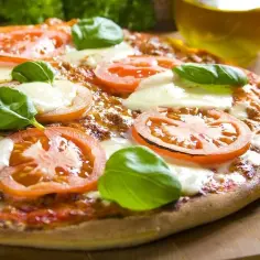Jak zrobić pizzę margarita - prosta receptura na idealne ciasto